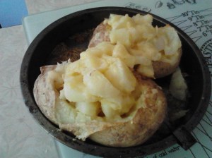 Cheesy potatoes IMG_20130317_132910